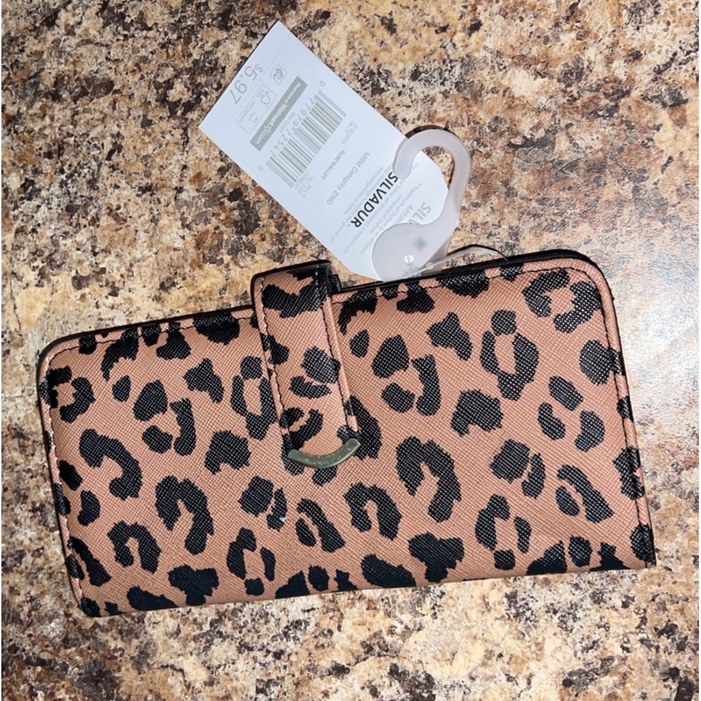 Womens cheetah card holder wallet